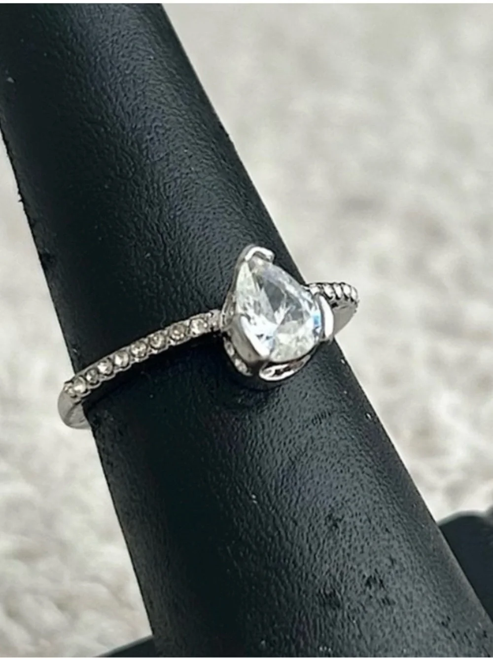 Faux Diamond Pear Cut Teardrop Ring Size 8 Silver Tone Pave Rhinestone Band
